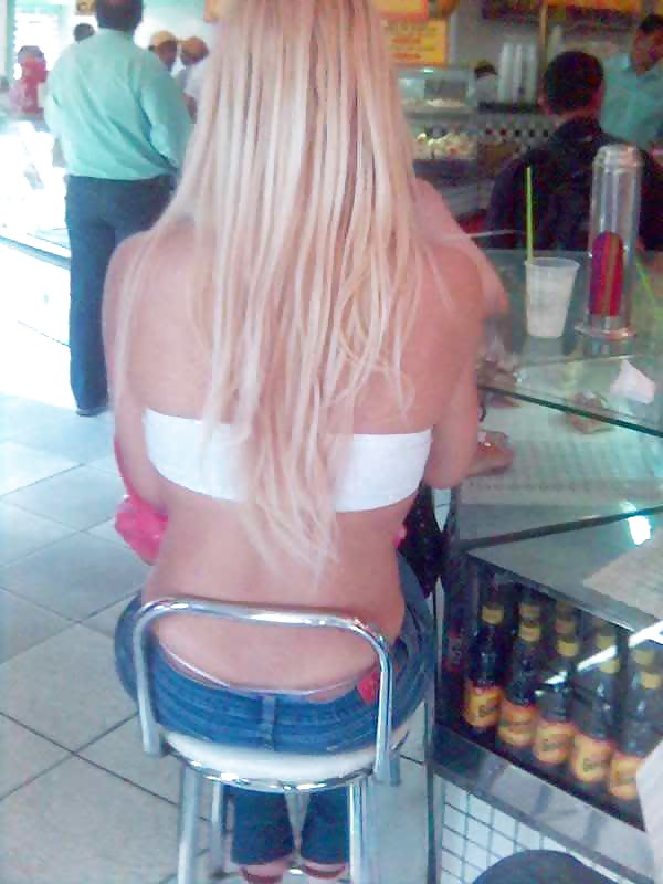 sitting showing panties porn gallery