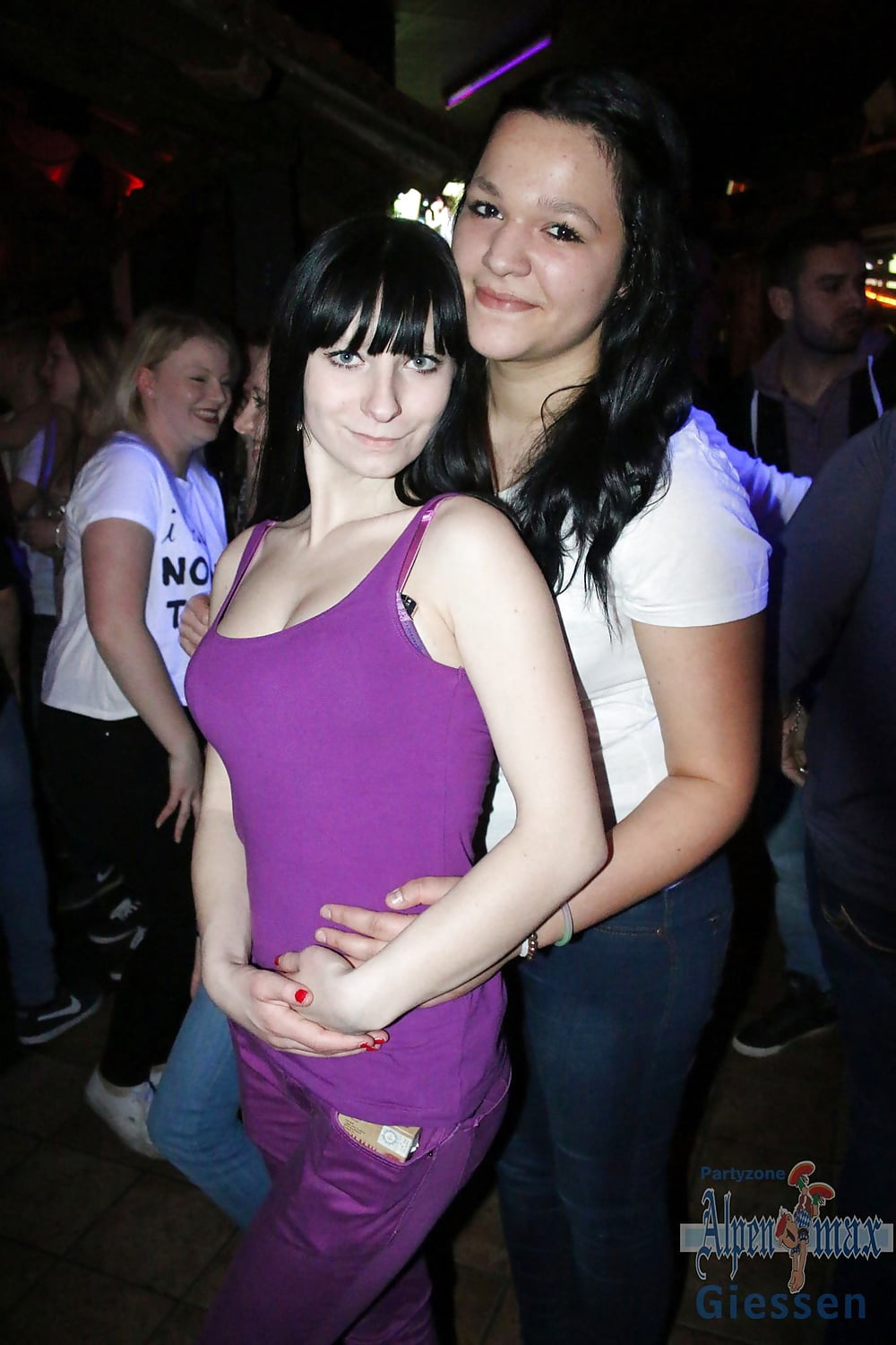 Facebook Slut Karina porn gallery