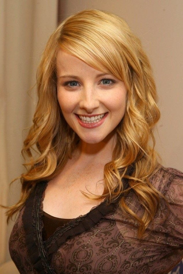 Melissa Rauch - 16 Photos 