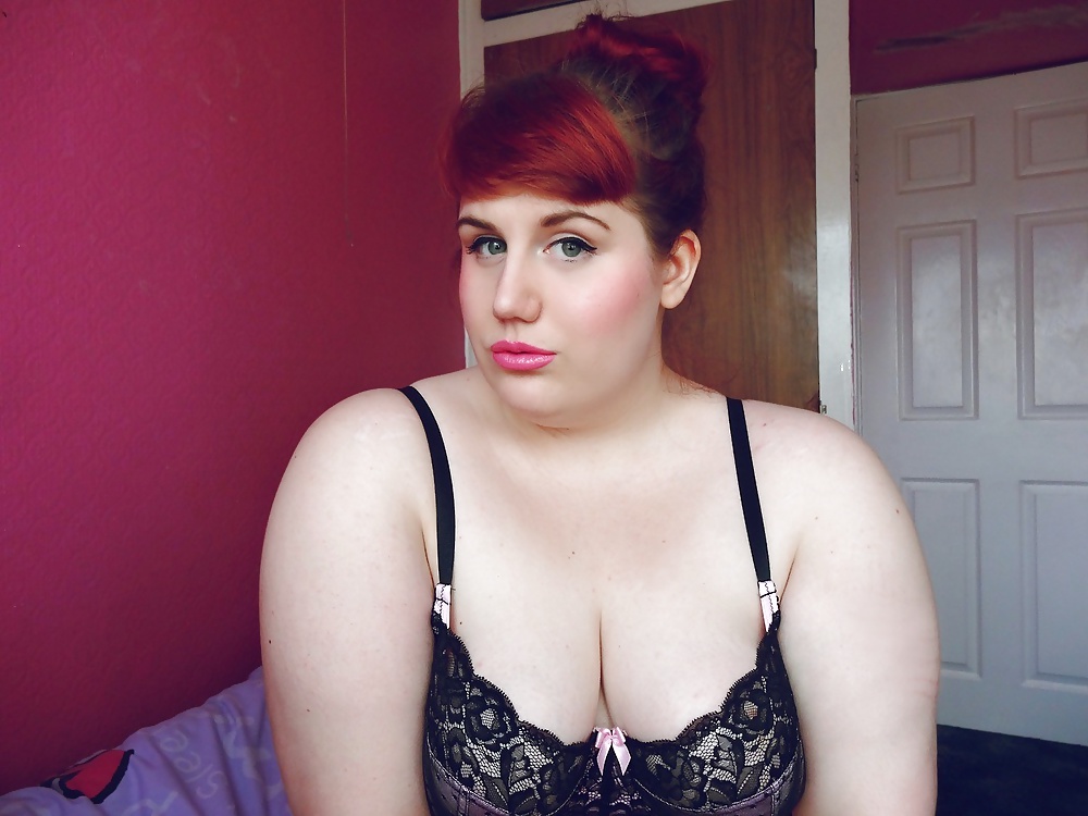 BBW Redhead porn gallery