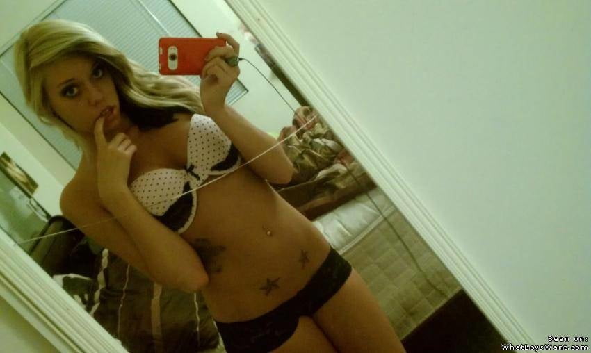 Selfshot Hotness Solo Set 2 - 47 Photos 