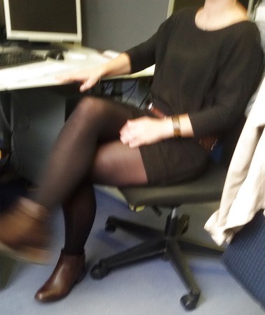 Girl hiddencam solo office
