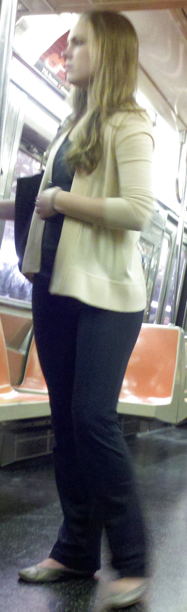 New York Subway Girls 78 porn gallery