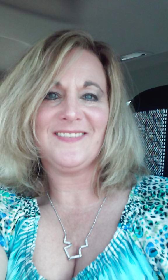 Karen 51yr MILF porn gallery