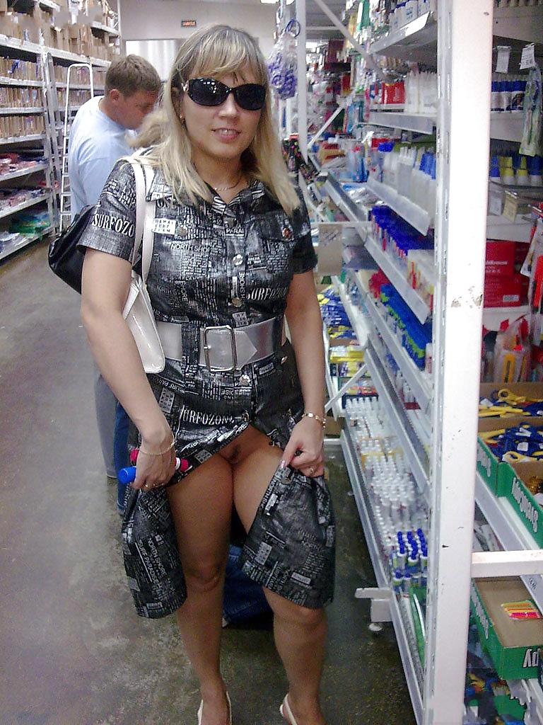 Amateur girls , mature flashing in public stores ! porn gallery