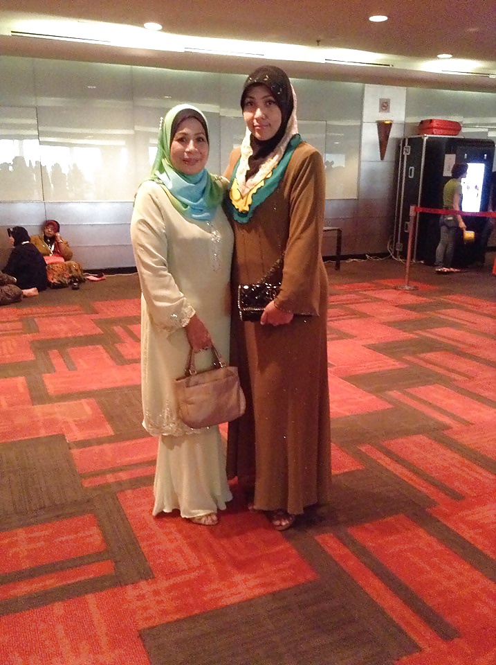 Malay wife 7 porn gallery