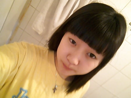 Chubby Cute Korean young girl virgin pussy