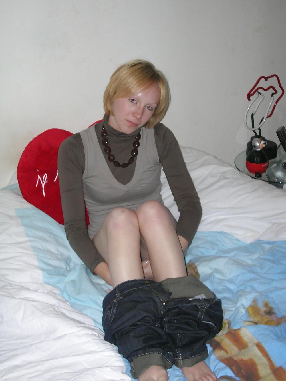 Young student on the bed - N. C. porn gallery