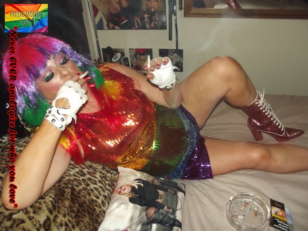 WHORE WITH PRIDE - 46 Pics 