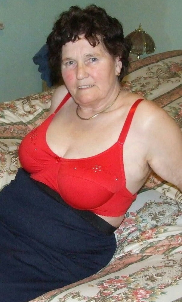 Old granny lingerie pics
