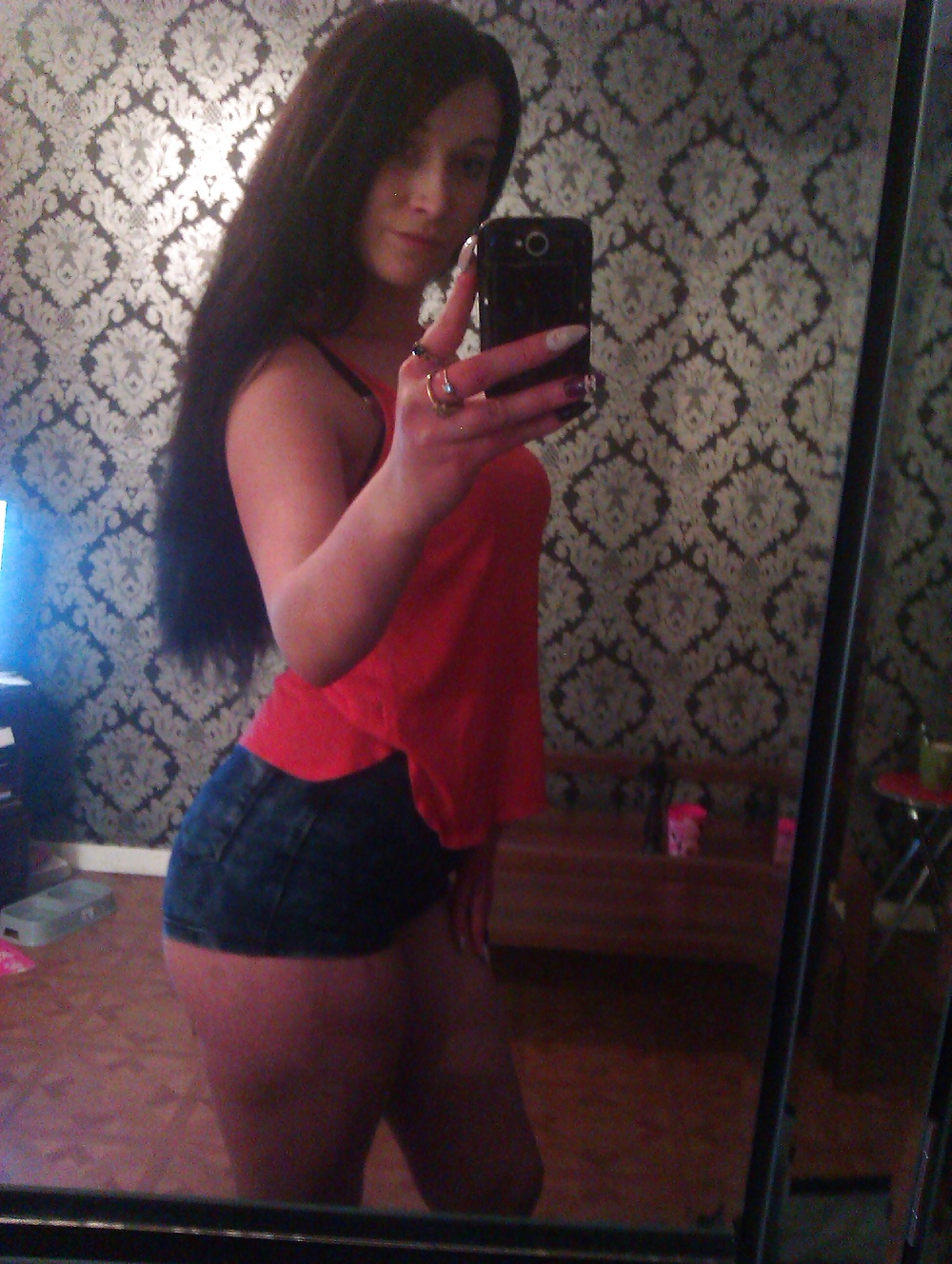 Naughty Nina from Leeds porn gallery
