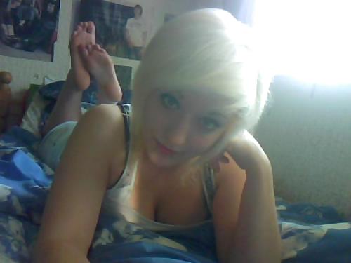 Nicole and her feet! porn gallery