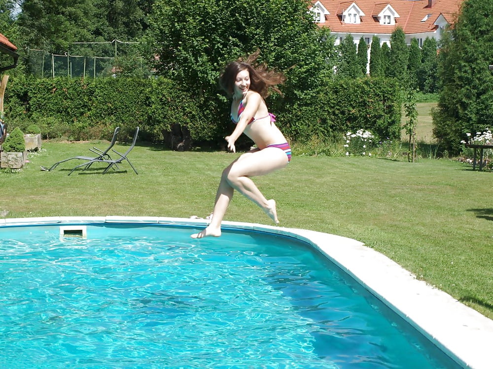 JE PEUX PAS : J'AI PISCINE ! 10 porn gallery