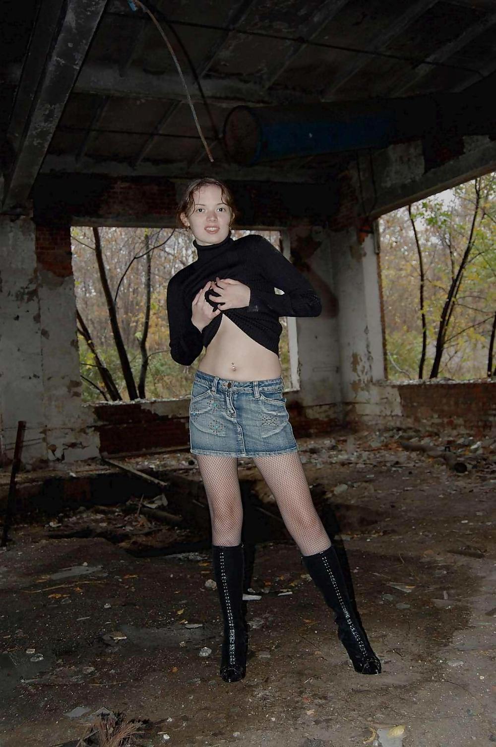 hotlegs-miniskirt babe19 porn gallery