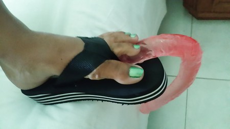 Miss R porn feet