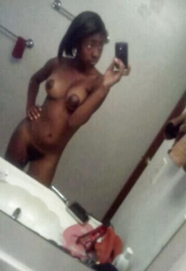 Extra Ebony and Indian Chicks porn gallery