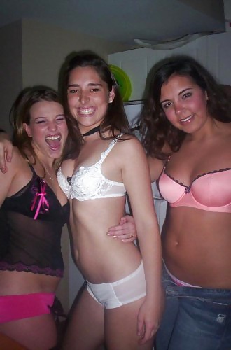 Bra Babes 99 porn gallery