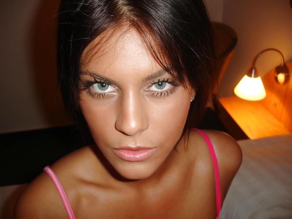 very nice brunette porn gallery