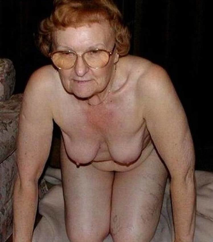 Free Naked Granny Pictures