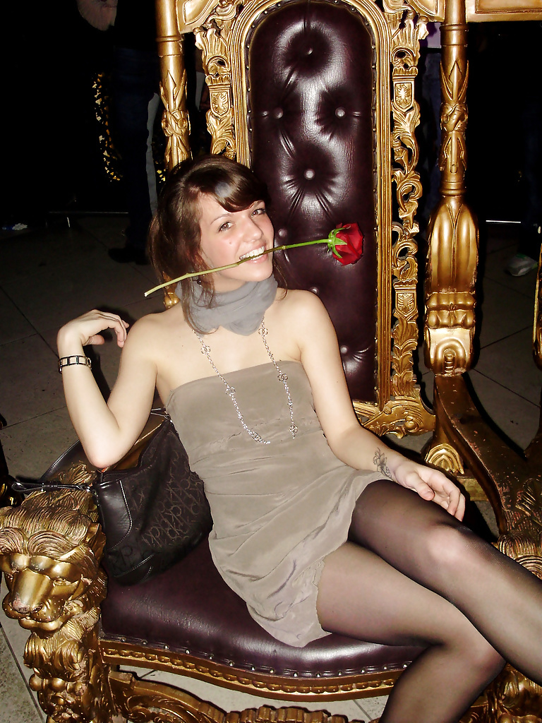 Hot pantyhose babes 77 porn gallery