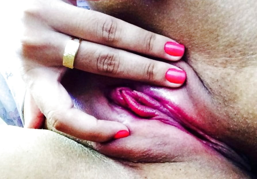 Leticia Alcantara peituda safada porn gallery