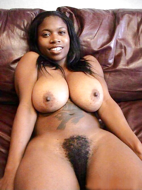 sexy-naked-black-haired-muslim