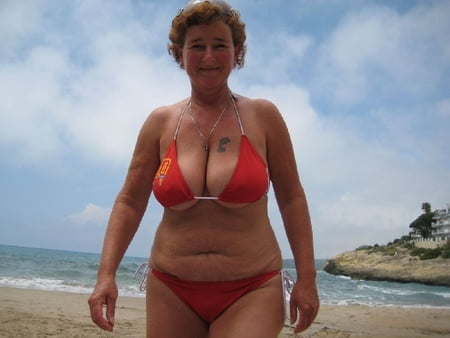 Big Tits Big Ass Amateur Mature MILF - Wife - GILF - Granny