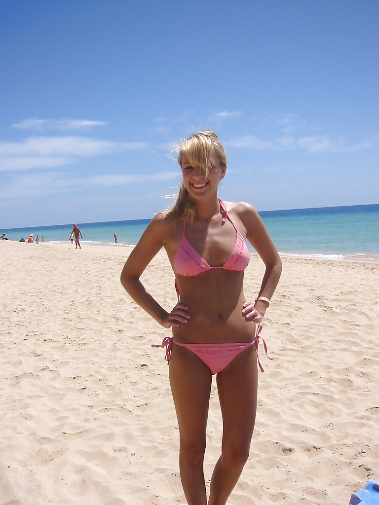 not sisters on Vacation - Enjoy CardinalRoss! porn gallery