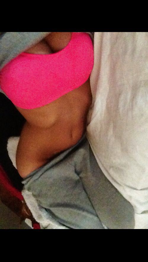 Girls in sports bras porn gallery