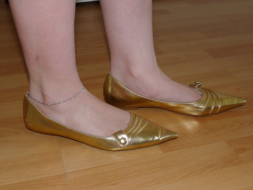 wifes gold heels flats ballerinas shoes feet 2 porn gallery