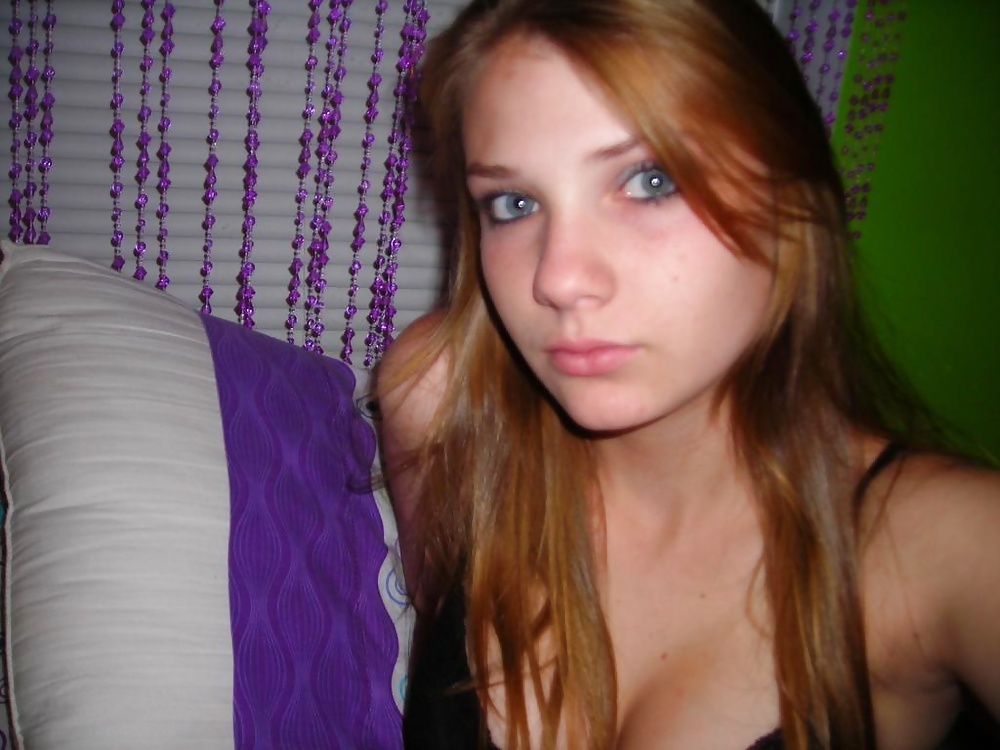 Random girls porn gallery