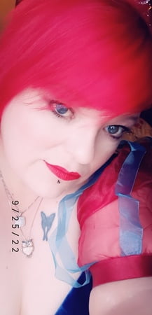 raven plays dress up         