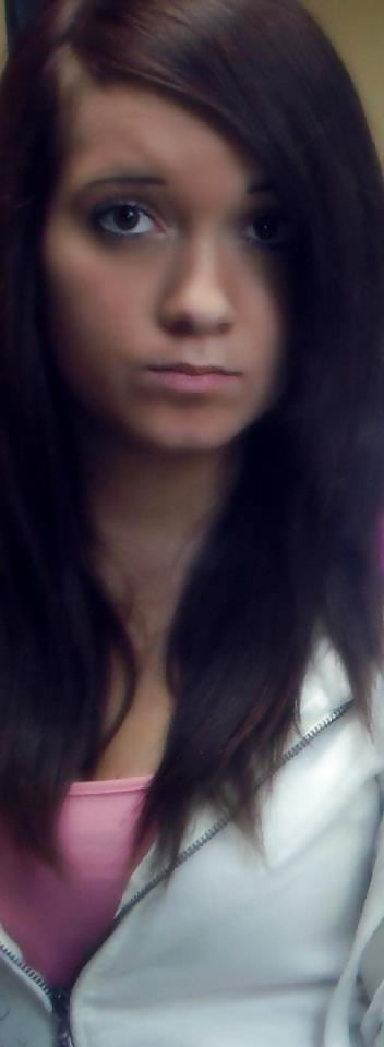 Little slut needs dirty comments porn gallery