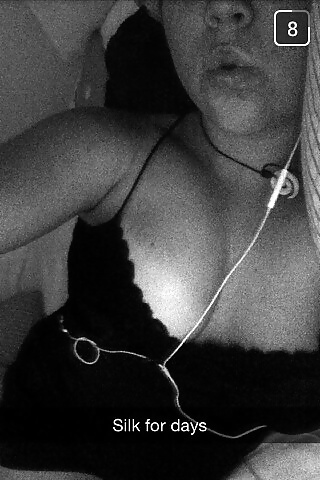 brooke looking sexy please comment porn gallery