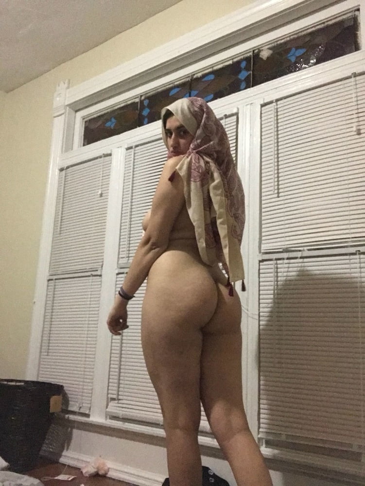Arab hijab Muslim nude - 7 Photos 