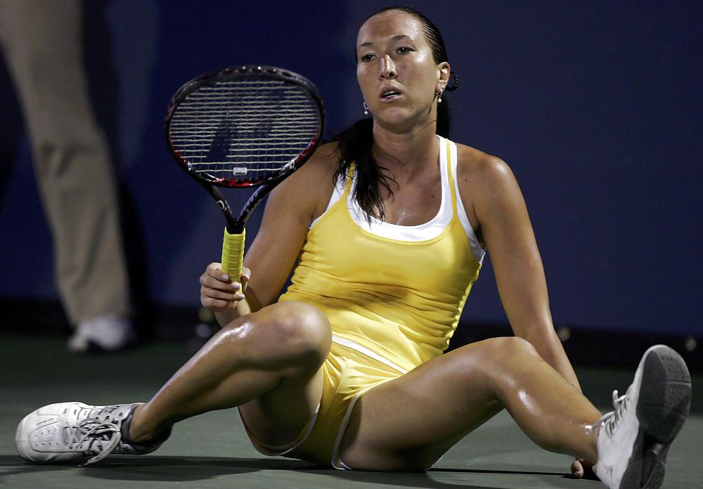 Tennis Upskirt No Panties - TENNIS UPSKIRT sport girls wet panties voyeur panty - 12 ...