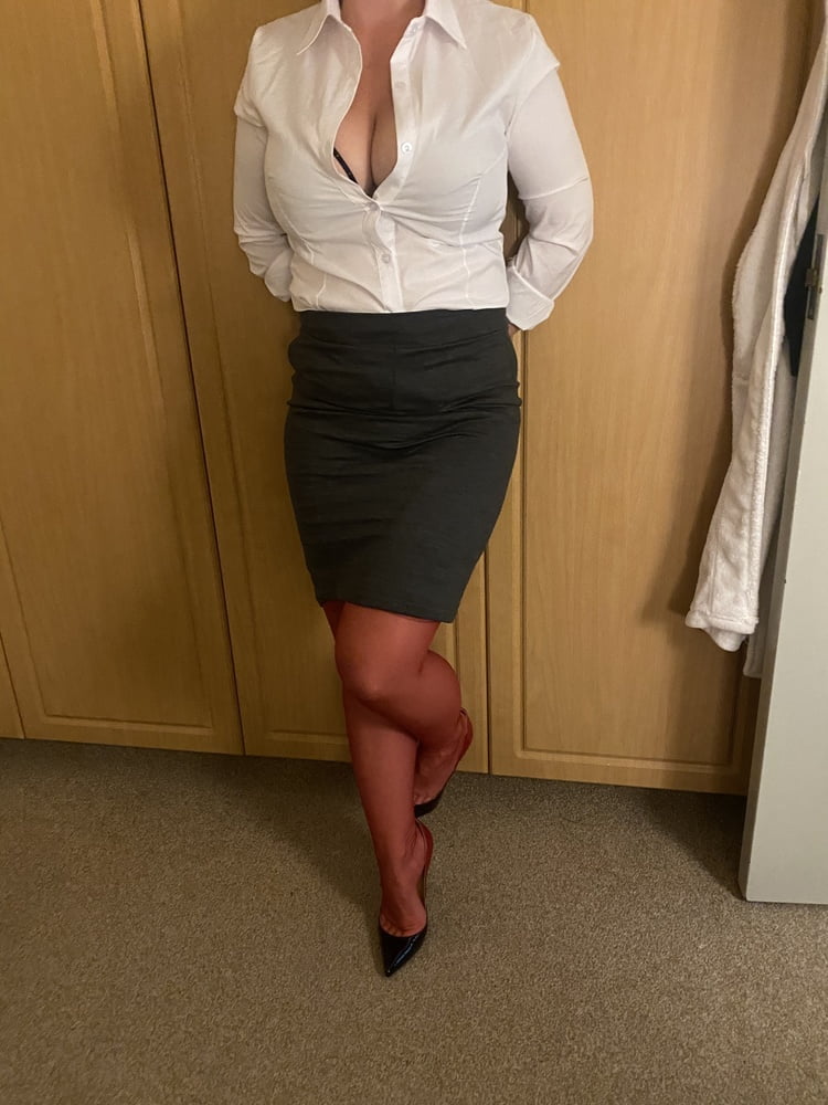 Ready for work - 14 Pics 