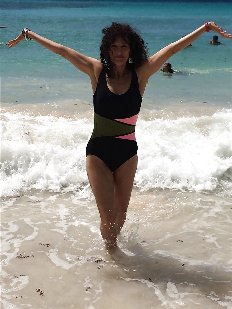 Swimsuit Grannies 2 porn gallery