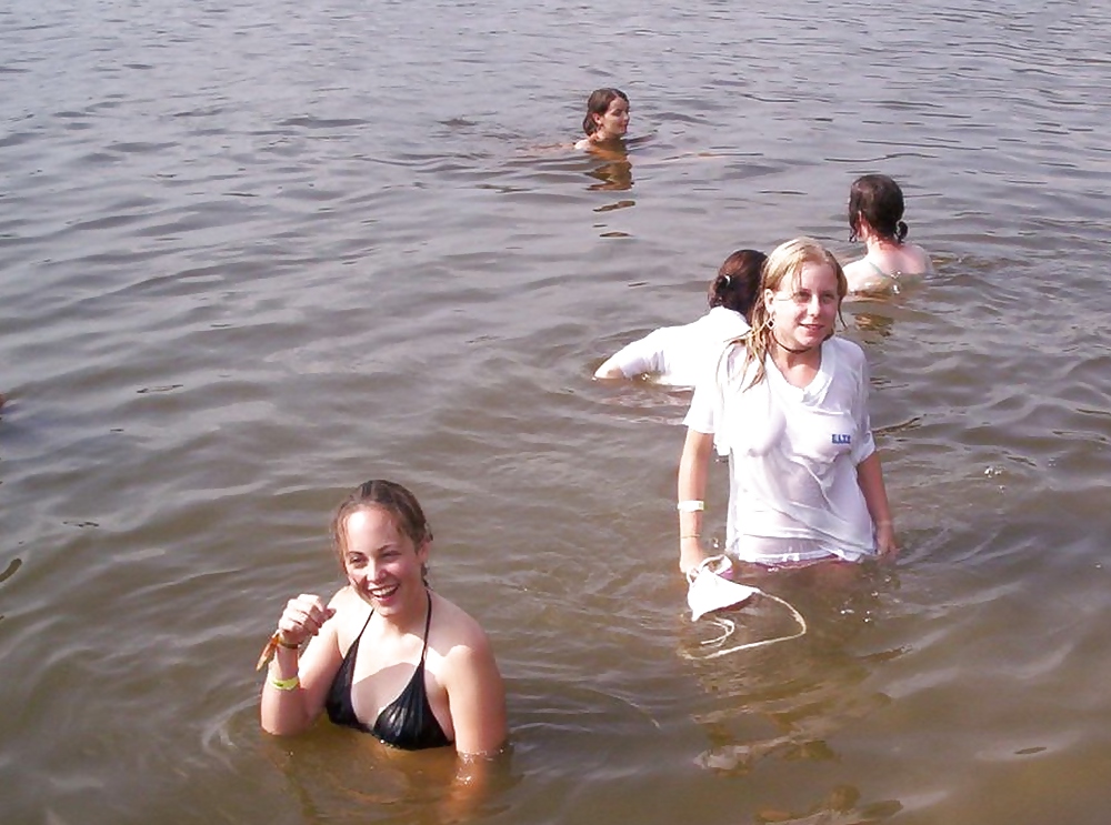 water babes porn gallery