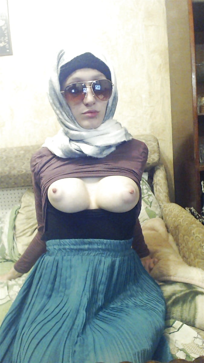 Sexy hijab twitter