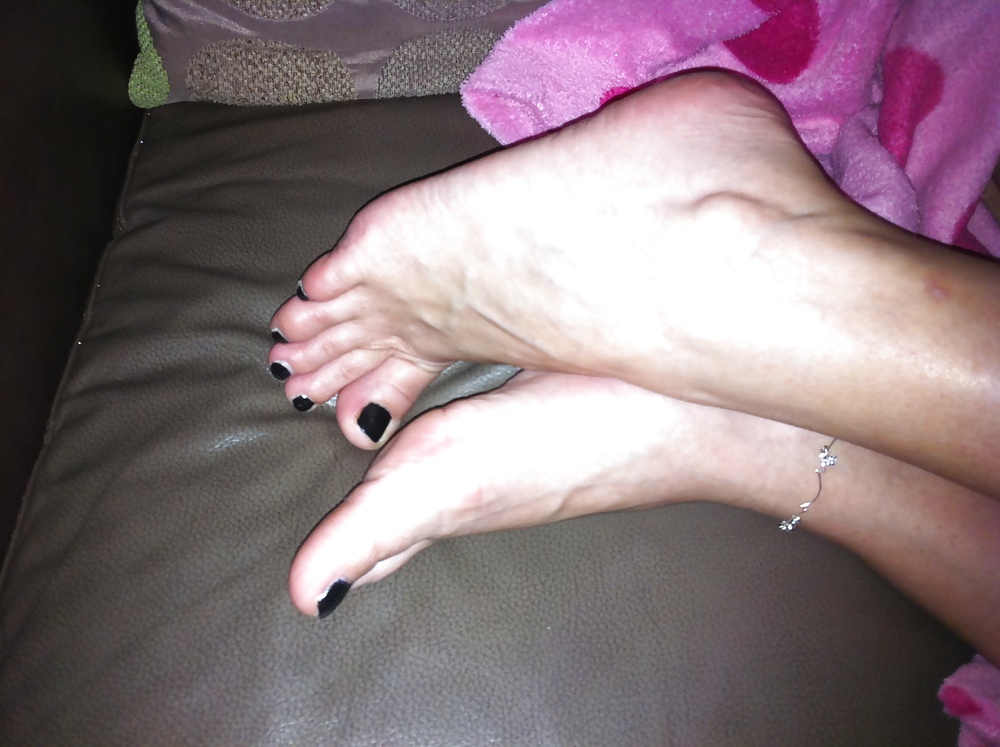 more pics of my girlfriends cute feet, i luv cumin over porn gallery