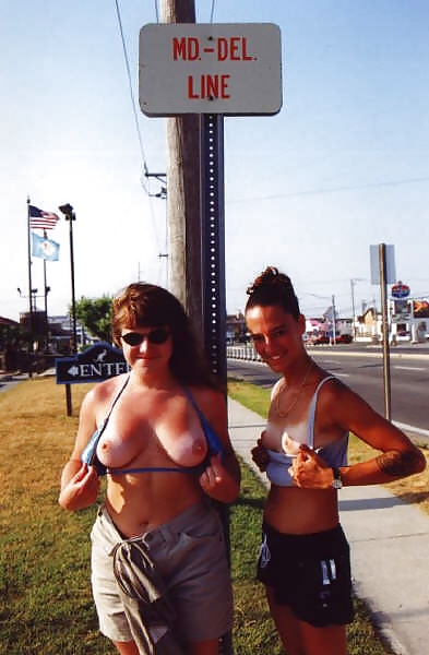 Wives Flashing Across America 2 porn gallery