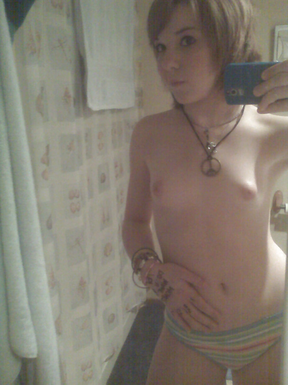 Selfie Whore - 03 porn gallery