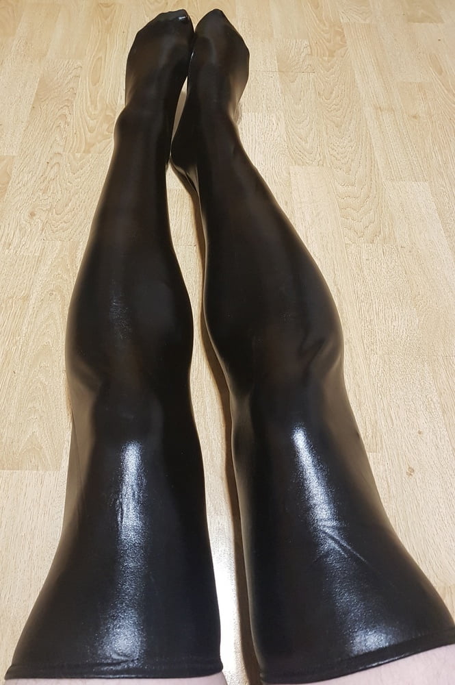 New Wetlook Stockings 6 Pi