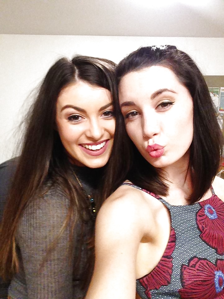 Sexy UK Teen porn gallery
