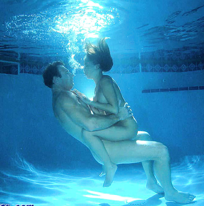 Underwater - Underwater porn - 6 Pics - xHamster.com