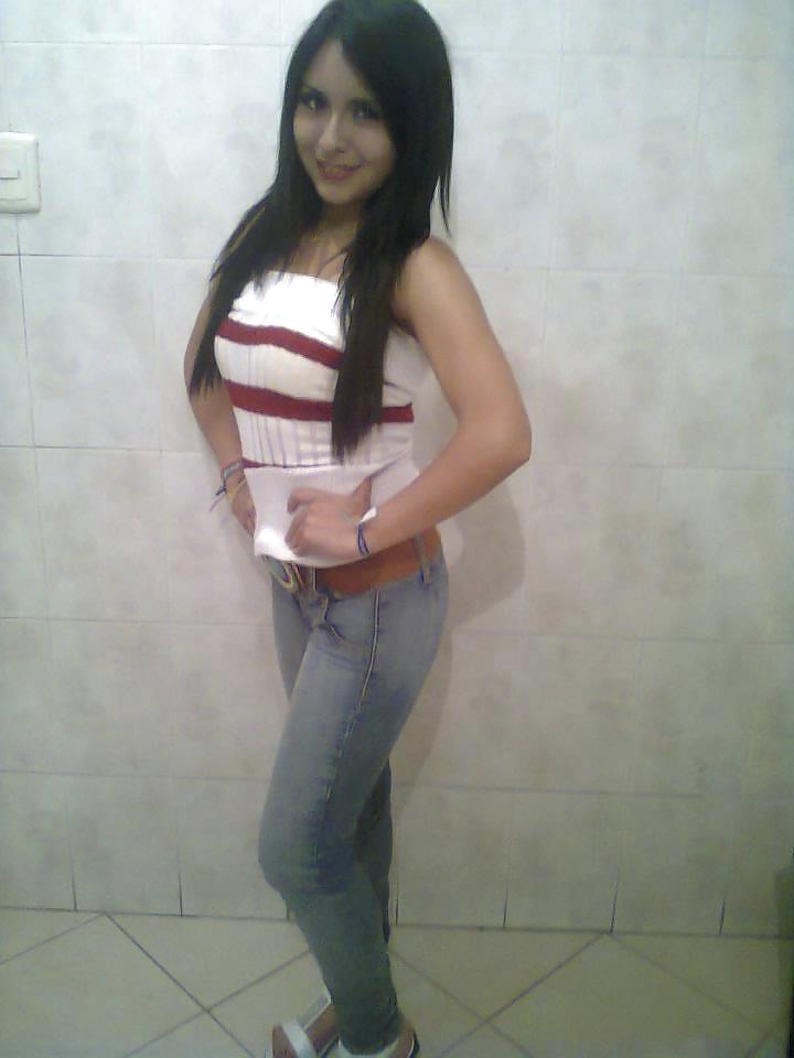 VECINAS ZORRAS II porn gallery