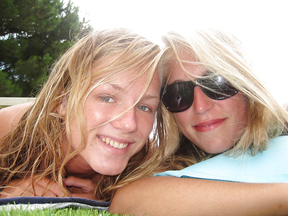 Teengirls in the pool porn gallery