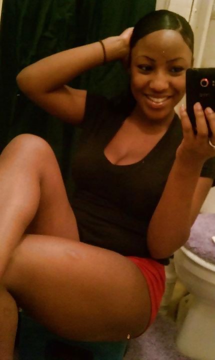 SmutDates Username 'MzzPlayb0y' porn gallery