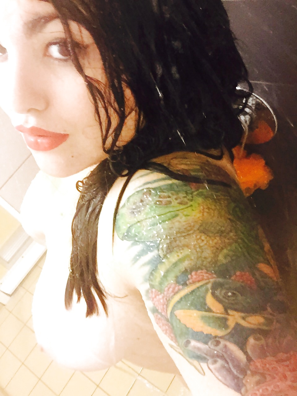 Chubby Tattooed Goddess 01 porn gallery